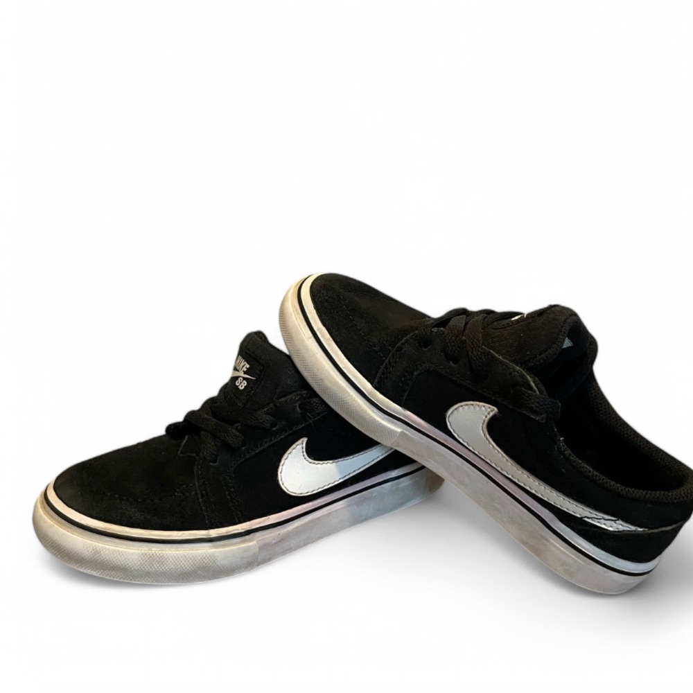 Kids Black and White SB Nike Shoes